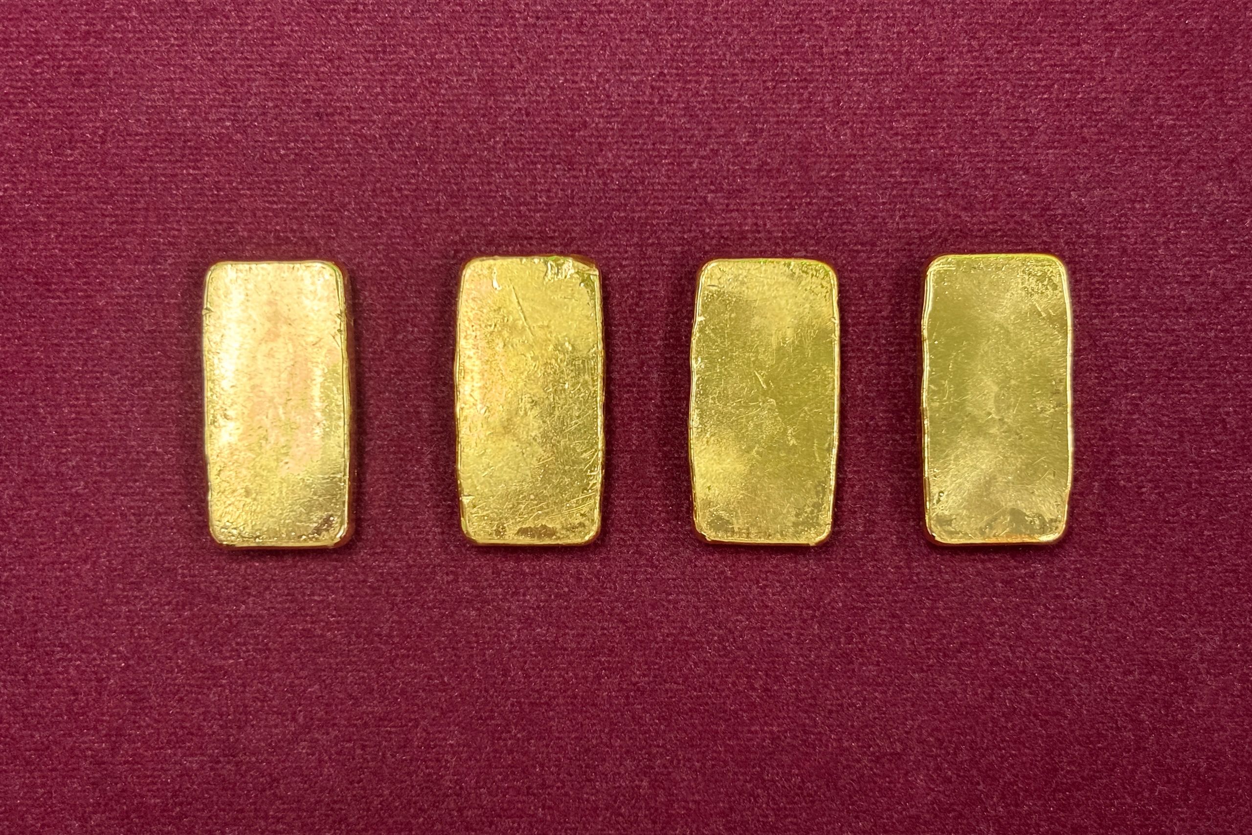 Processed gold bars